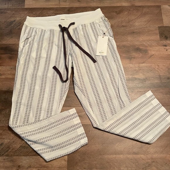 Capri pants - Picture 1 of 5